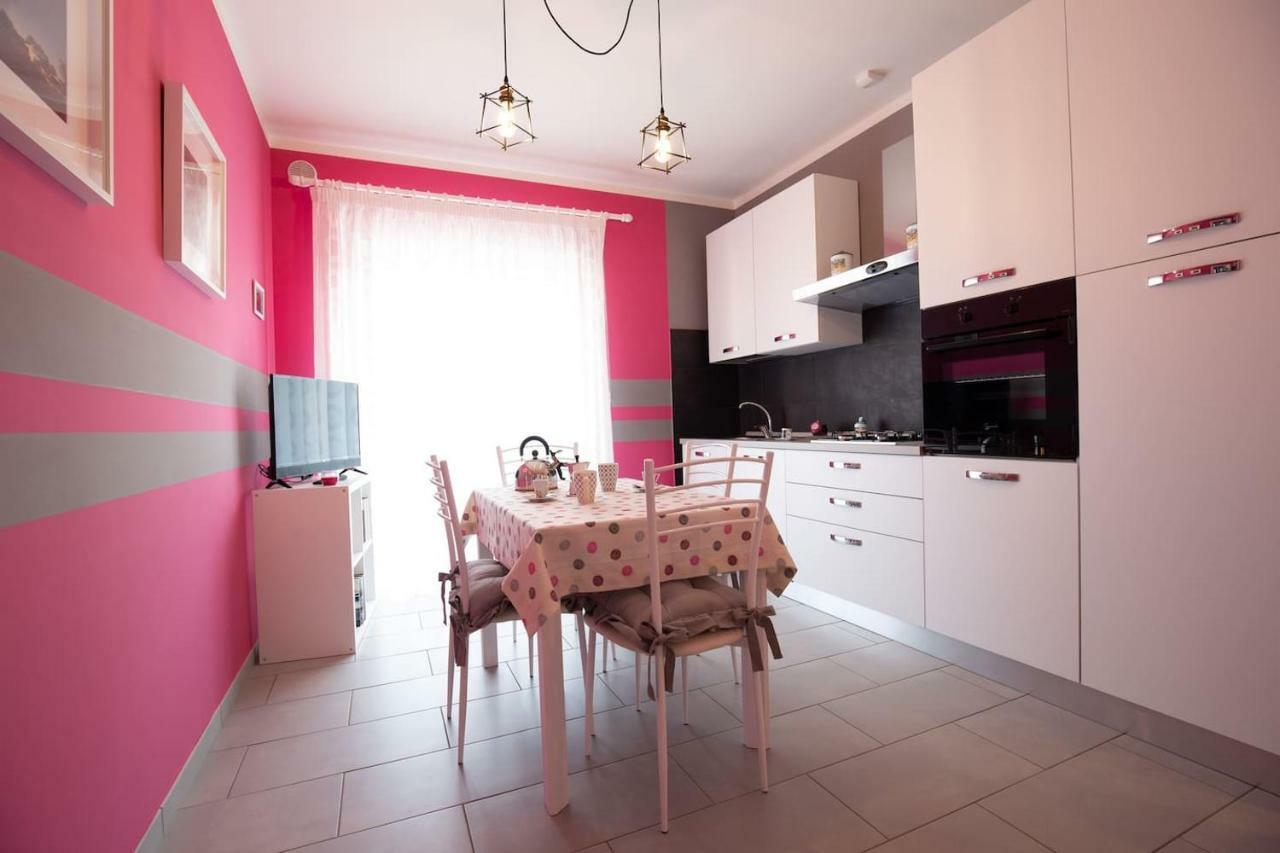Il Sopracciglio Suites - Pink Apartment Касино Екстериор снимка